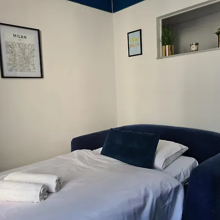 Aurum - Near The Duomo, Apartment Milan