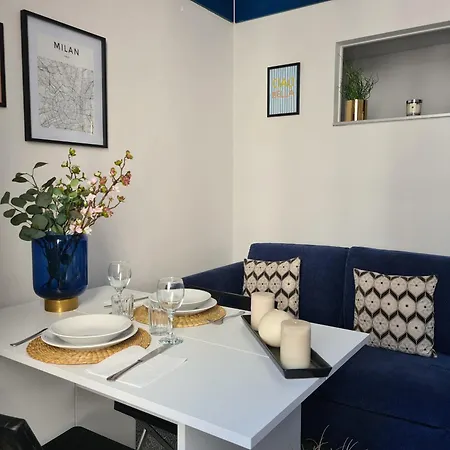 Aurum - Near The Duomo, Apartment Milan